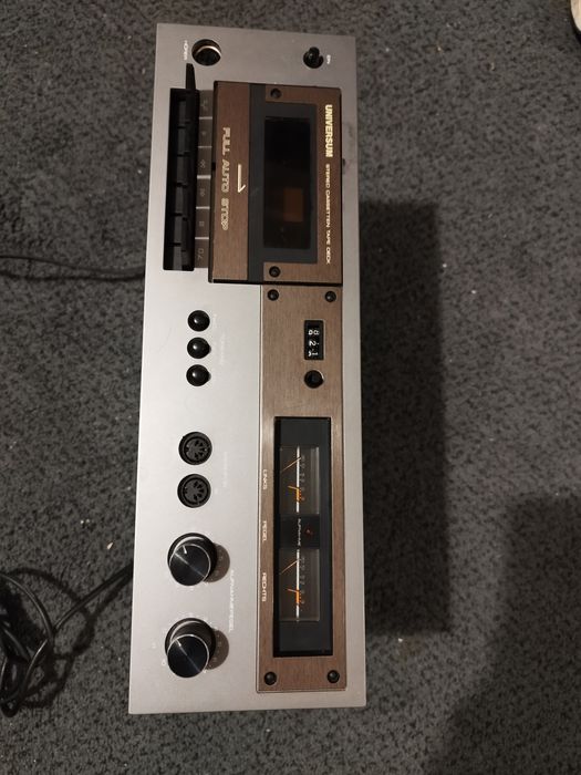 Universum Stereo Cassette Vitange