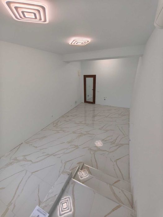 Дава се под наем Магазин в София, Зона Б-19 - 33 кв.м за 459 € - Снимка #4