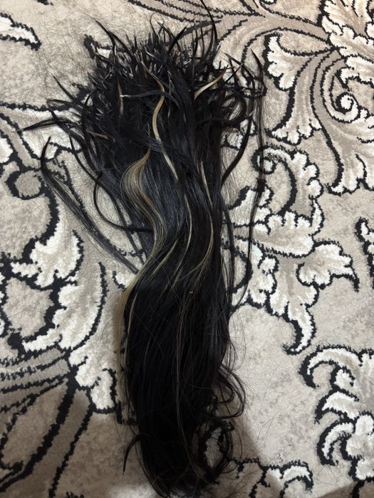 Soch tabiy kapsula sotiladi 50 sm 200 ta kapsula sariq rangli sochiyam