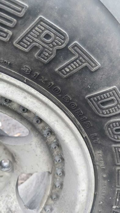 Шины с дисками 31х10, 5х R15
