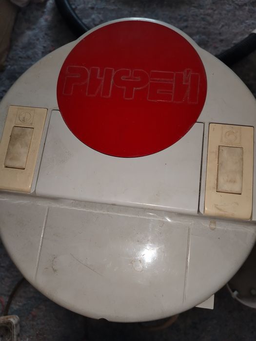 Продам пылесос рабочий