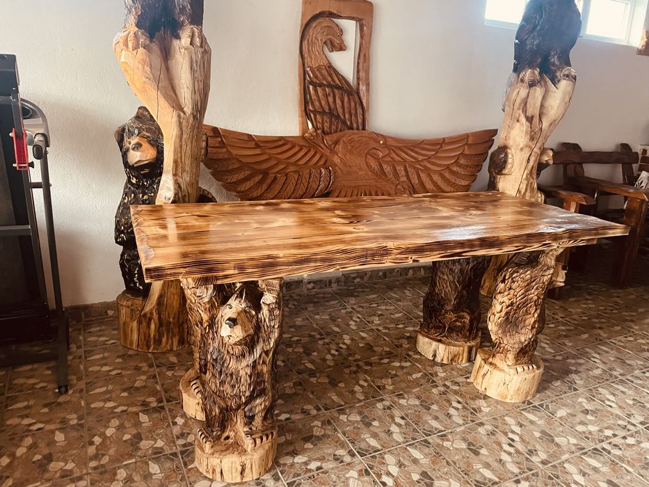 Mese, banci din lemn masiv , sculpturi in lemn
