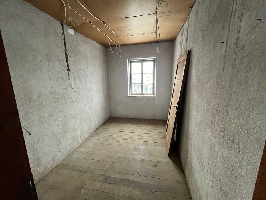 Продава къща в село Копринка - добра възможност за селки имот