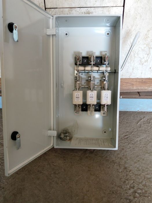 Продам ящик ЯРВ-6123 на 250А