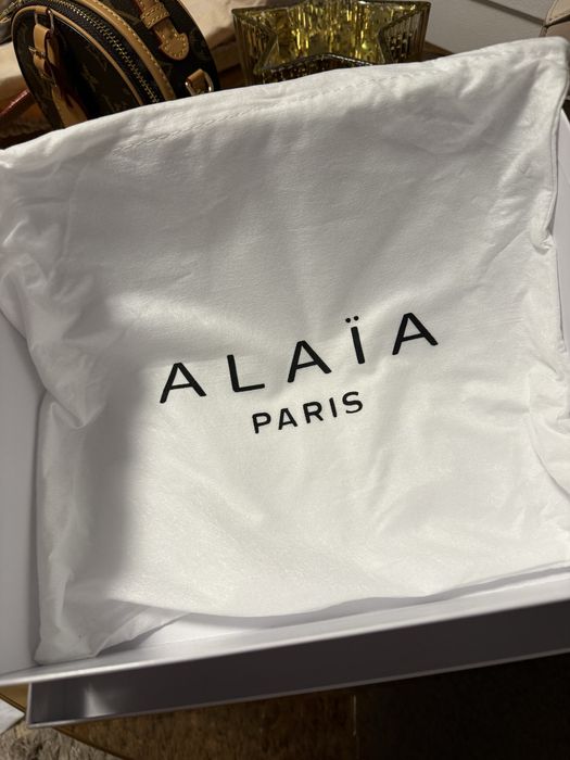 ALAÏA дамска чанта Le Coeur ! Нова ! Алая