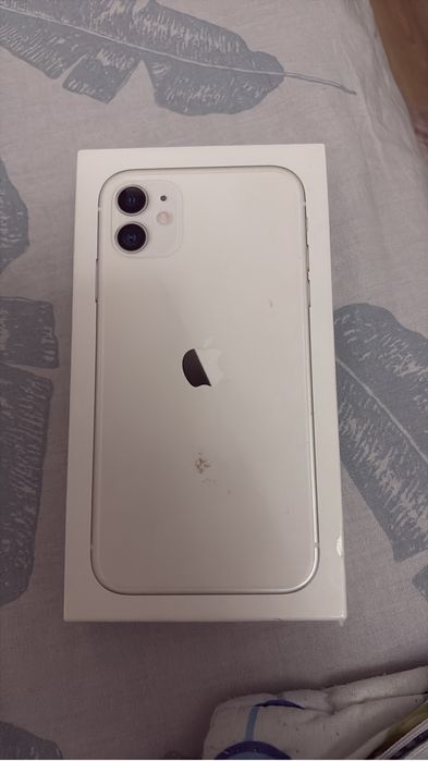 Iphone 11, white