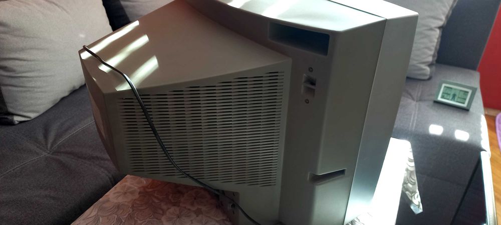 Телевизор Toshiba 21"