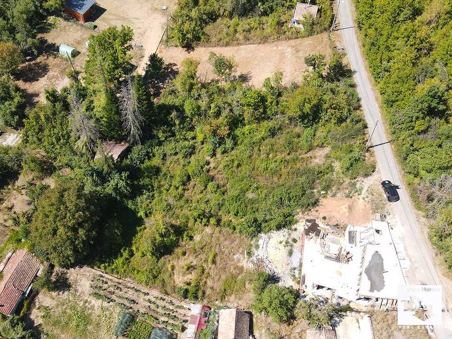 Продава се Парцел в с. Малки чифлик, Област Велико Търново - 1305 кв.м за 52 €/кв.м - Снимка #2