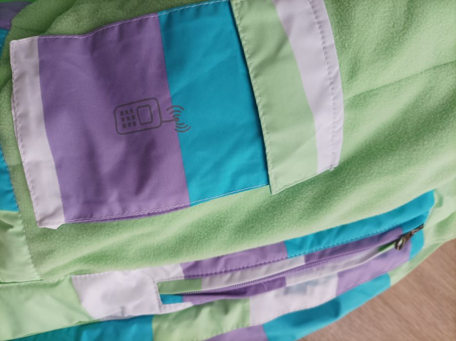 Комплект за 13-14год момиче за зимни спортове