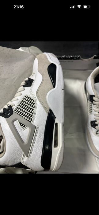 Air Jordan 4 Retro Military Black