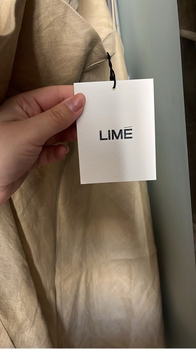 Продам нлаое платье от лайм
