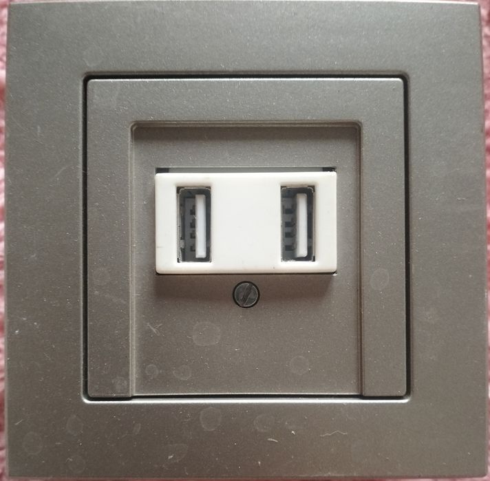 Розетки JUNG шампань