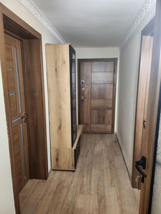 Тристаен, под наем, кв. Ветрен