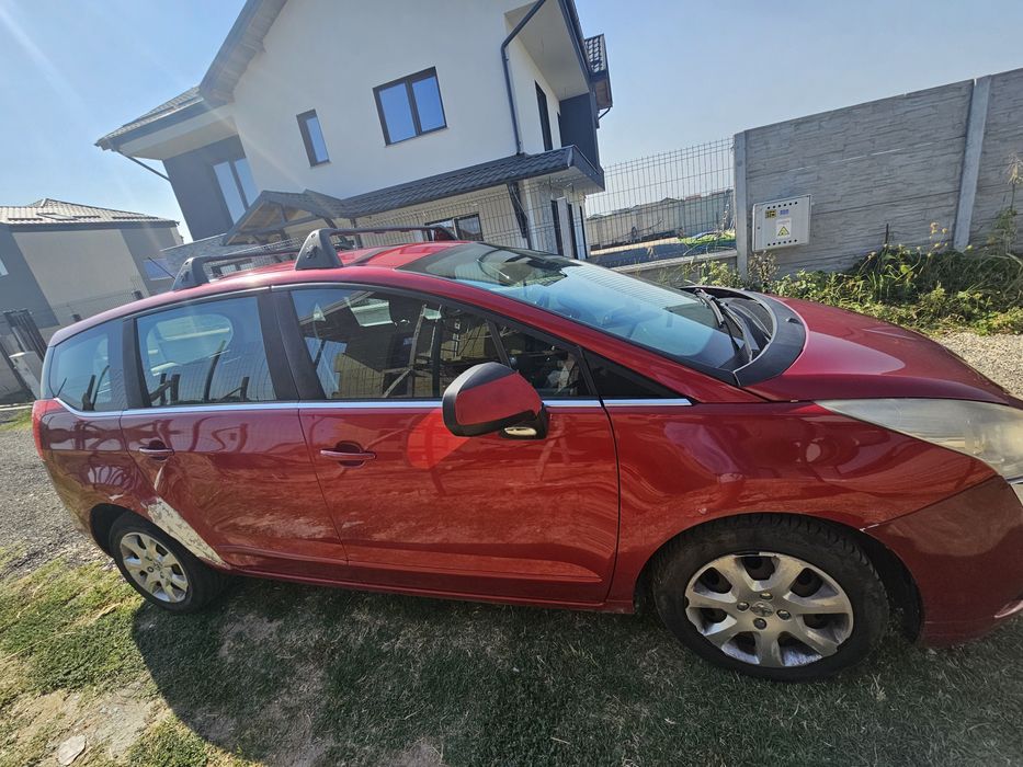 Peugeot 5008 2011 1.6 HDI