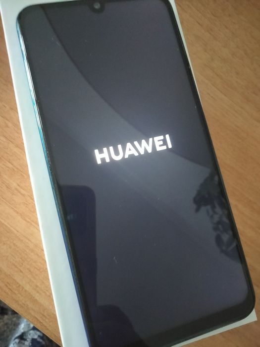 HUAWEI   2019. 32гб
