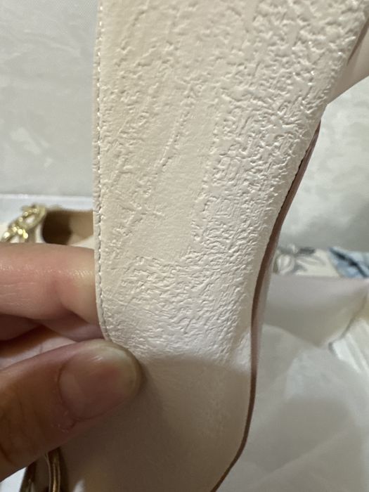 Продам Туфли женские