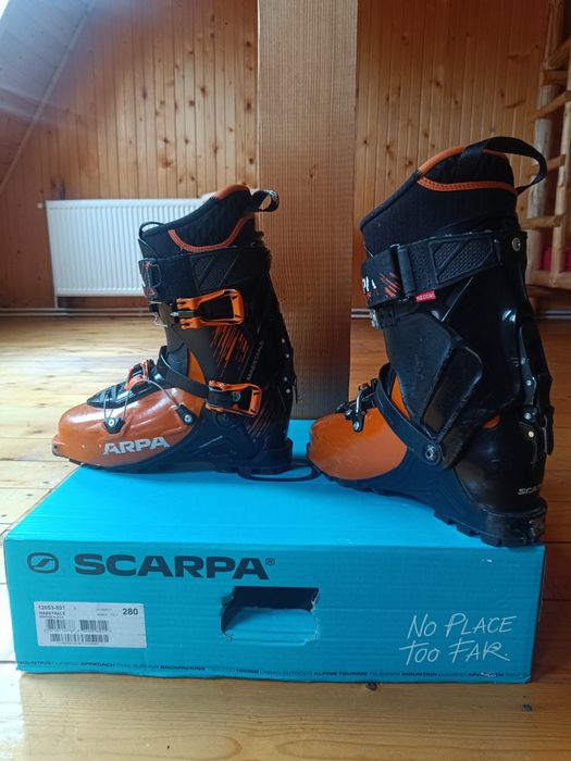 Clapari schi de tura Scarpa Maestrale 28