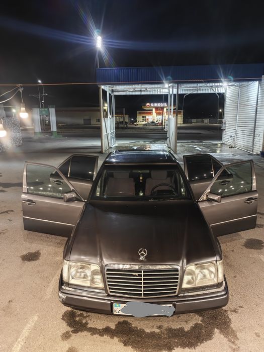 Мерседес W124 2.2 автомат