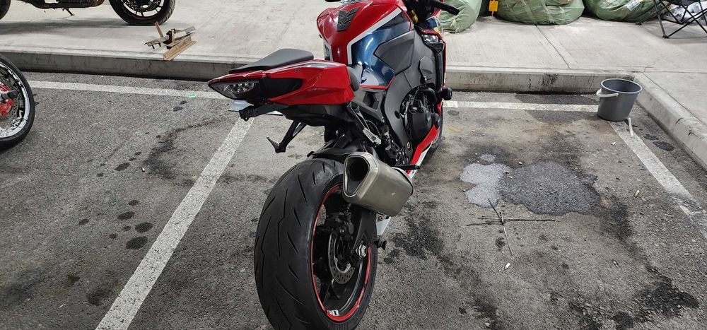 Motosikil Honda cbr 1000RR