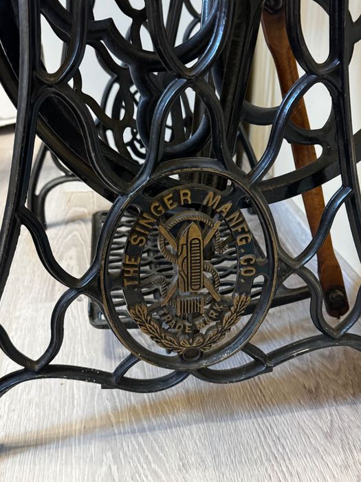 Singer mașina de cusut