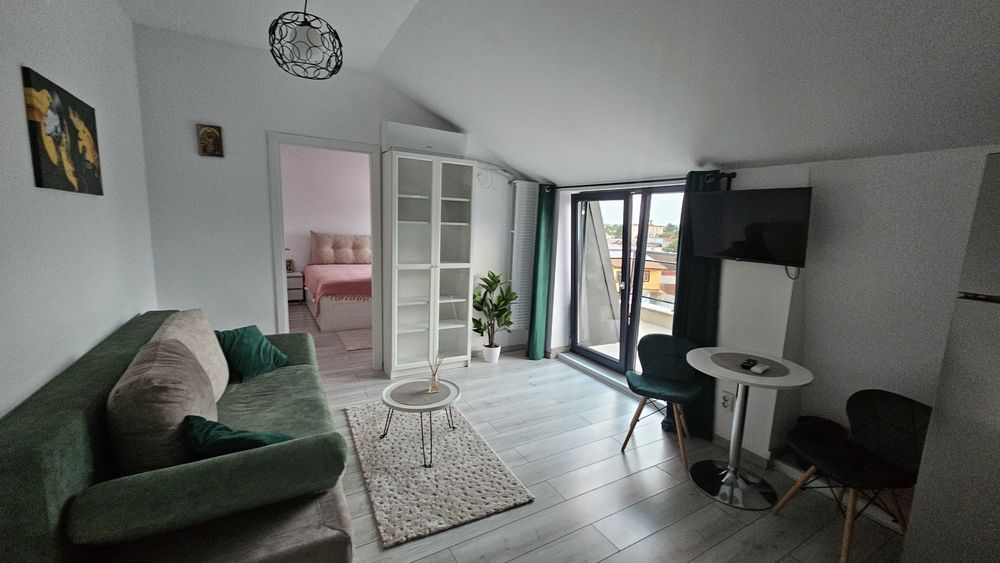 Inchiriez Apartament