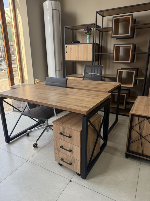 Столы в наличи!!|Офисные столы| лофт столы