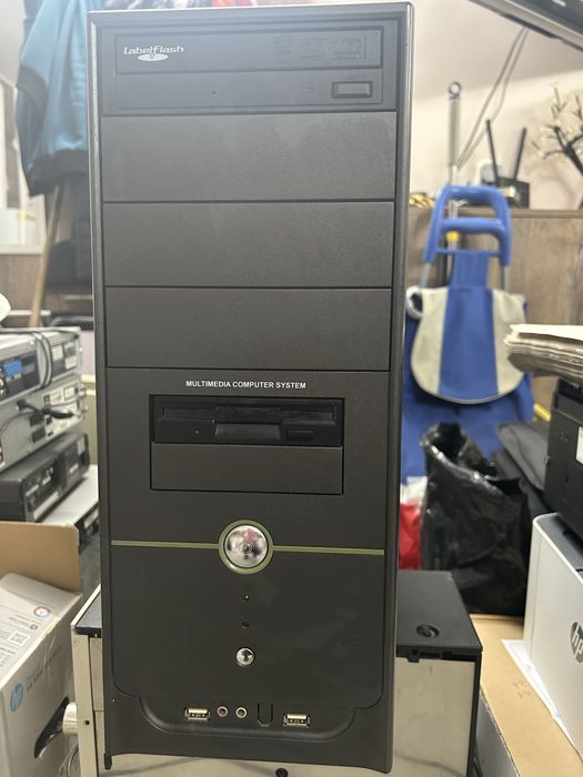 Домашен компютър за части