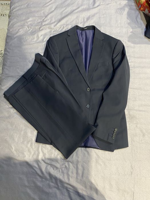 Продам костюмы не дорого