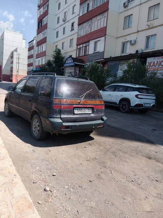 Продам митсубиси спейс вагон