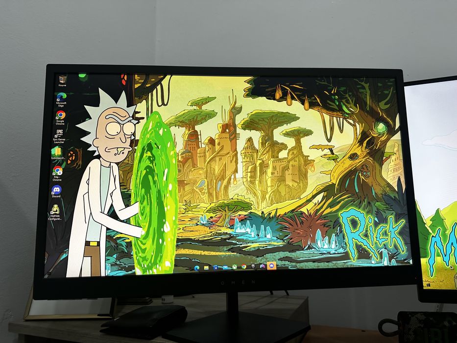 компютър i5 10400f rtx2060 super и монитор 144hz,1ms,24”