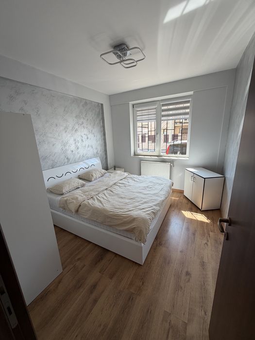 Apartament cu 3 camere
