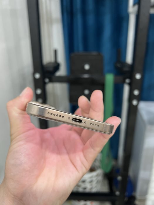 Продам iPhone 16 Pro Max 512gb