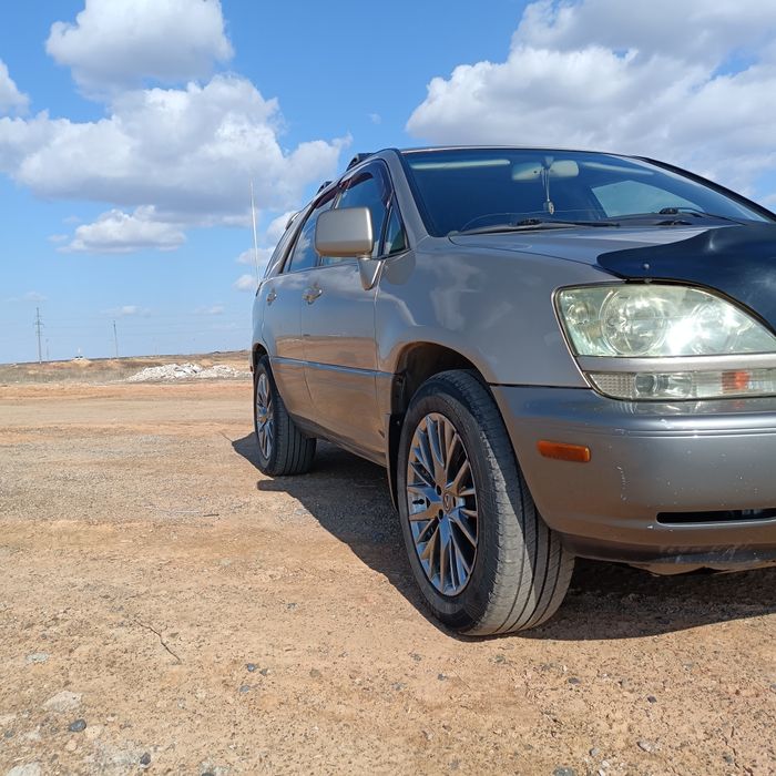 Продам лексус рх 300