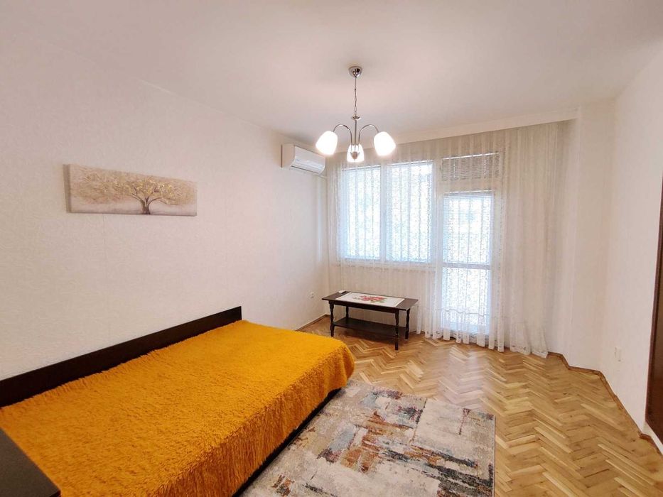 Дава се под наем Четиристаен апартамент в Варна, Генералите - 110 кв.м за 765 € - Снимка #5