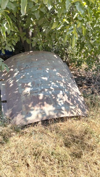 Листь сотилади. Поддонники.1 килоси  6000 дан.