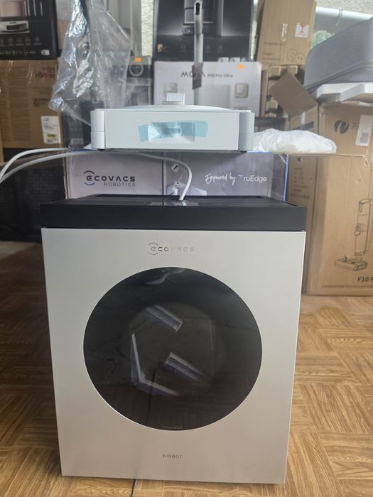 Ecovacs Winbot W3 Omni