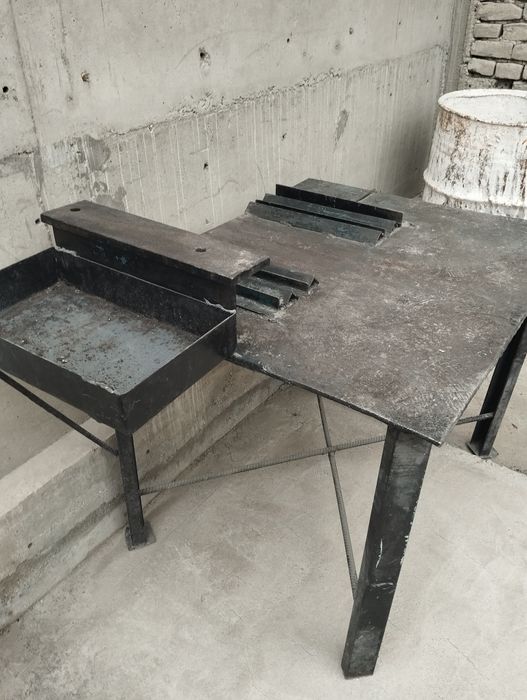 Темир стол иш уч