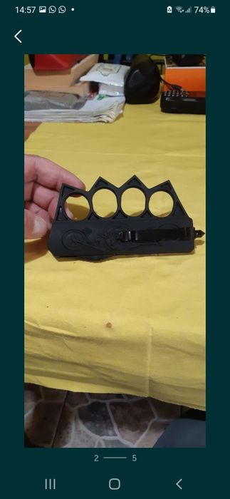 Box-pumnal cu lama automata.