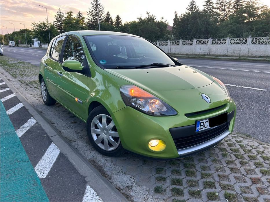 RENAULT Clio 2010 — imagine 3