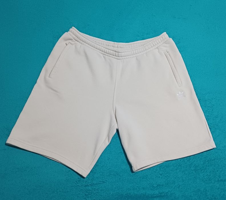 Pantaloni scurti adidas