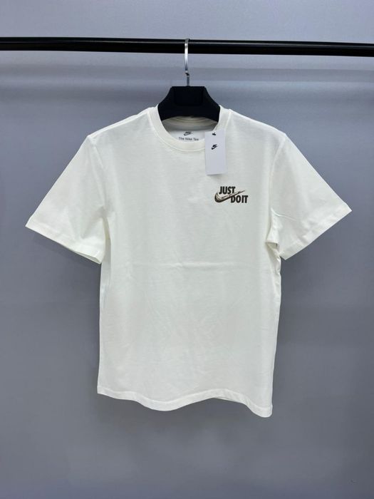 Nike Мъжка тениска модел 2026