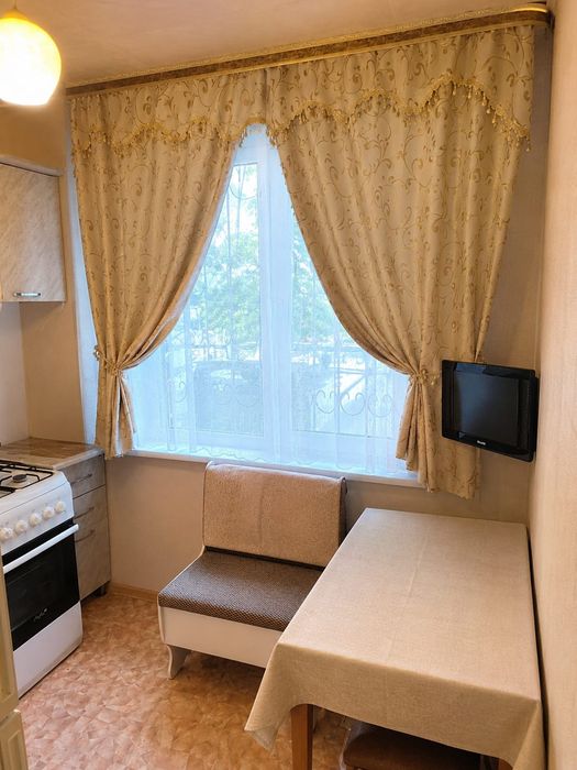 Продам 1 ком.квартиру центр Галактик .