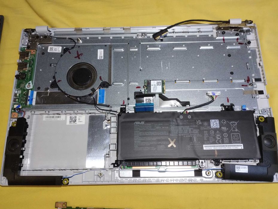Laptop Asus X515J dezmembrez piese ecran 15 inci