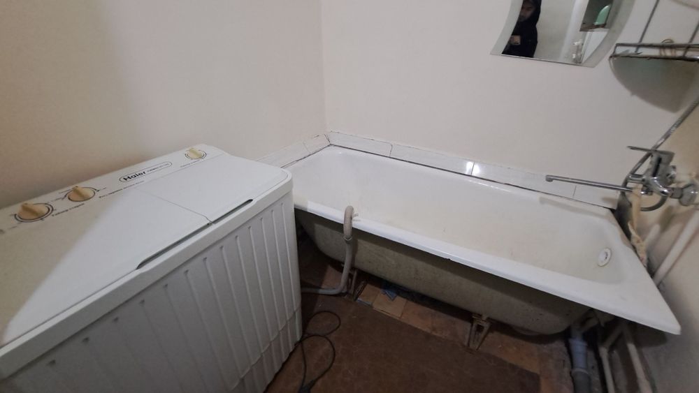 Чирчик шахар 
10-микрораён 
#1-хона 5-етаж 2х3 балкони бор 
 кварти