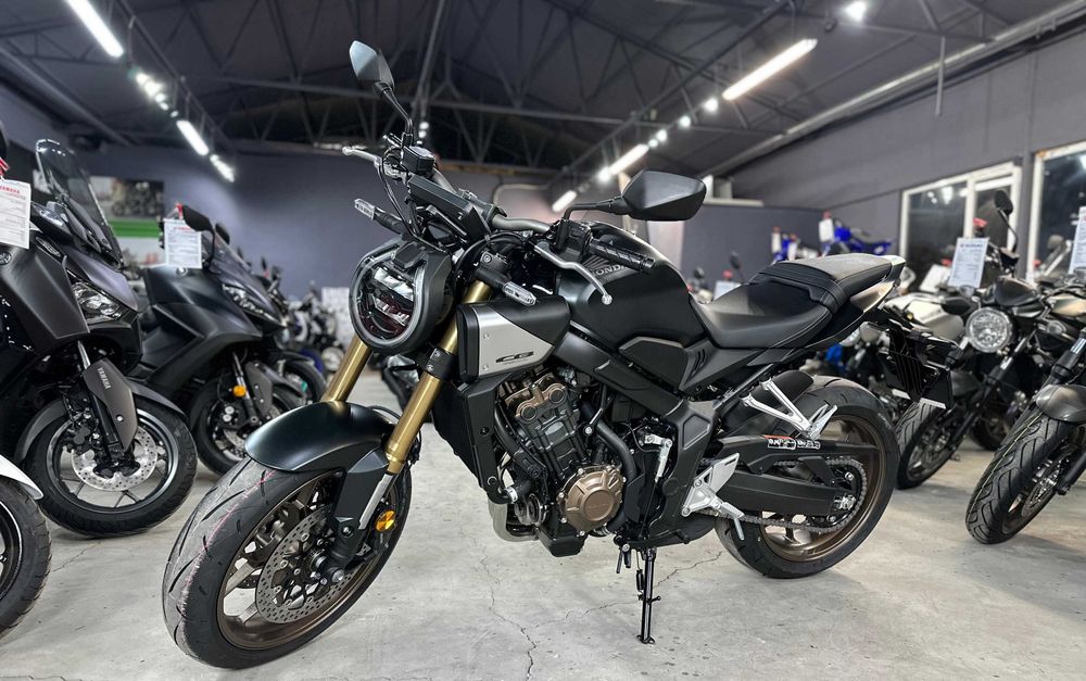 Honda CB650R E-Clutch 2025 - 0 km - nou - Honda Constanta by EST BIKE