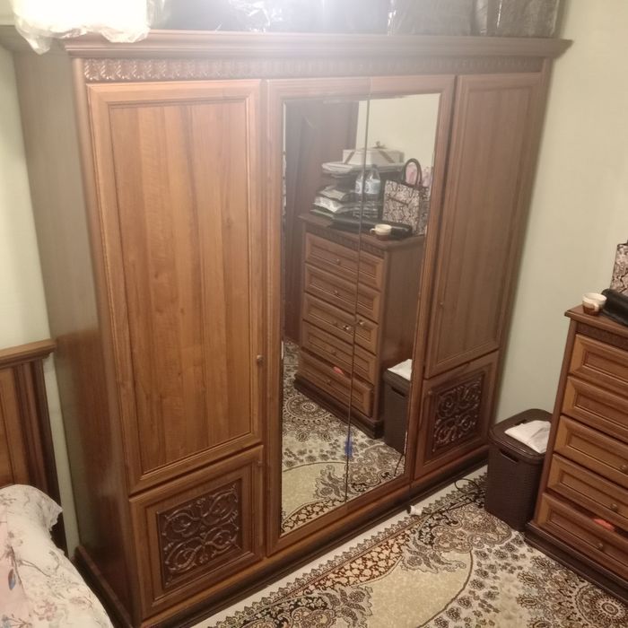 Спальный гарнитур