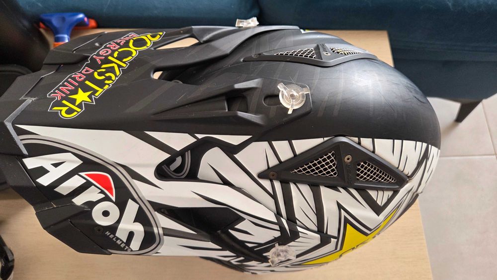 Каска Shoei NXR XL и Airoh RockStarr Carbon XL