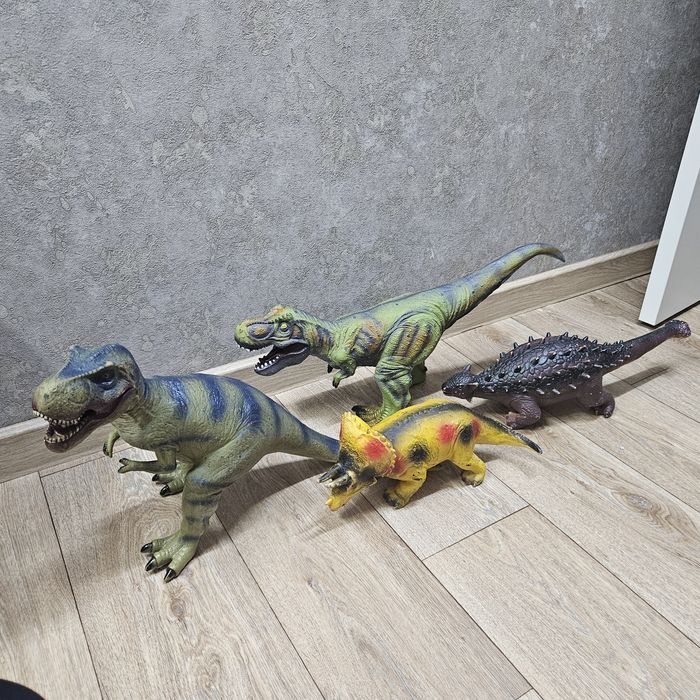 Игрушки динозавры