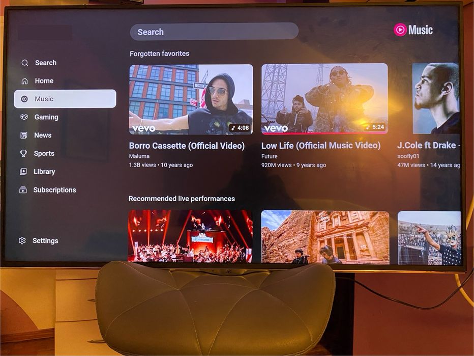 JVC 49” - 4K Smart TV