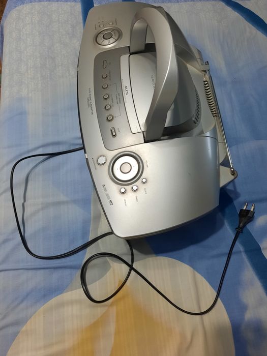 Бумбокс   LG.в отличном состоянии.